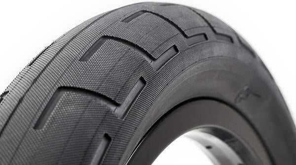 BSD Donnastreet Tyre